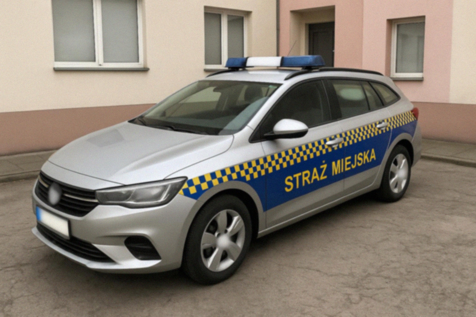 Bezpieczeństwo dzieci na bydgoskich placach zabaw podczas wakacji 2025