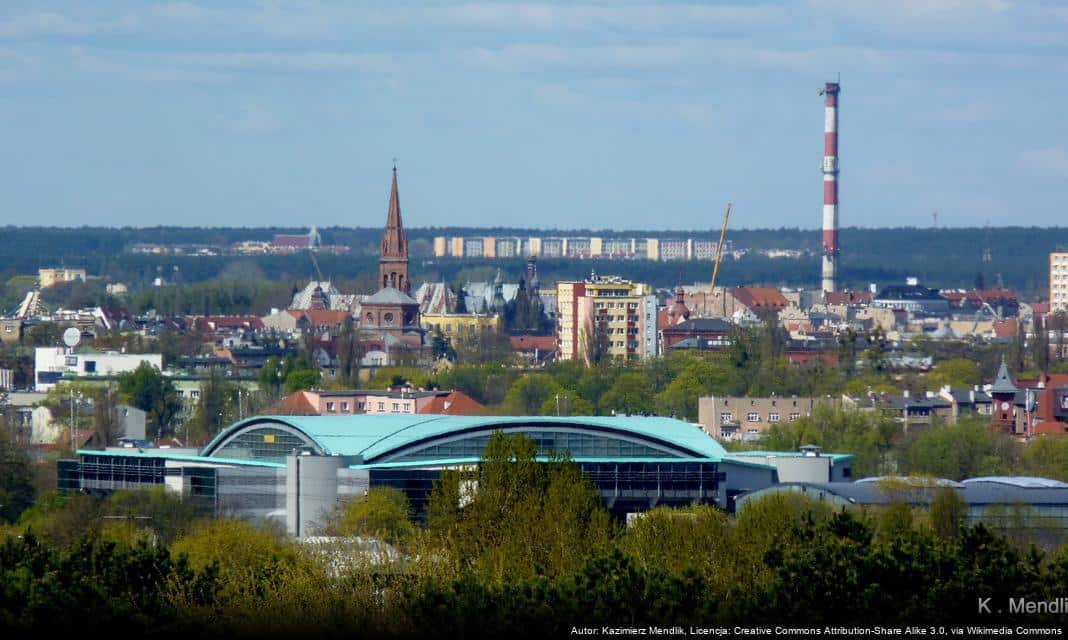 Mikołajkowy tramwaj rozpoczął kursy po Bydgoszczy